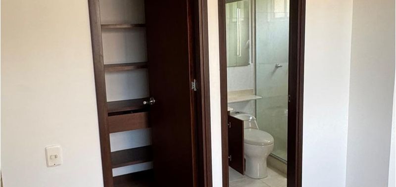 Apartamento en Venta en Medellín, El Poblado-10