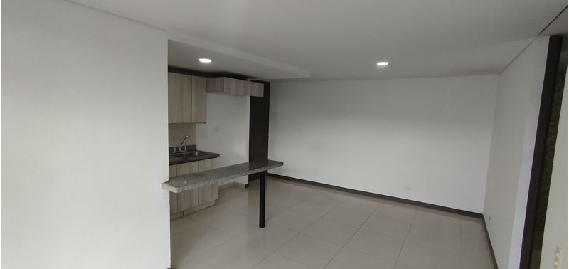 Apartamento en Venta en Sabaneta, Aves Maria-3