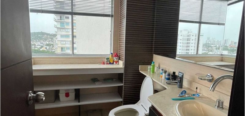Apartamento en Venta en Cartagena De Indias, Manga-0