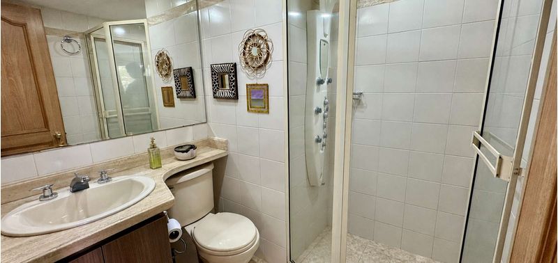 Apartamento en Venta en Medellín, El Poblado-17