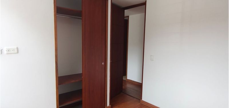 Apartamento en Venta en Bogotá, D.C., San Antonio Norte-11