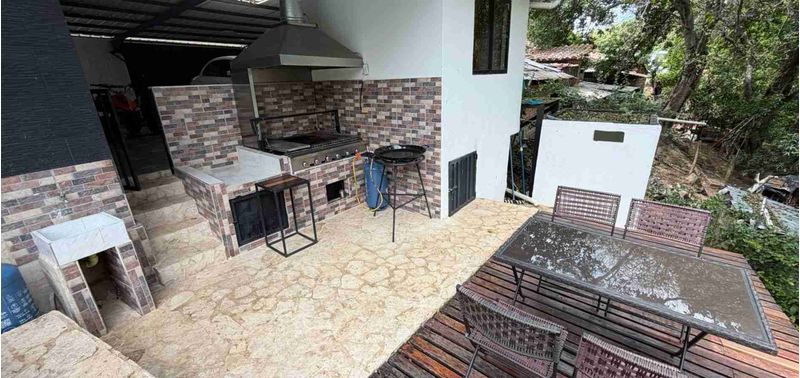 Casa en Venta en Sopetrán, Laureles-0