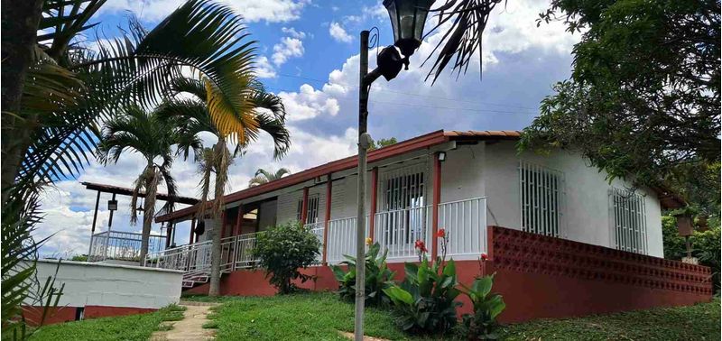Casa en Venta en Barbosa, Barbosa-1