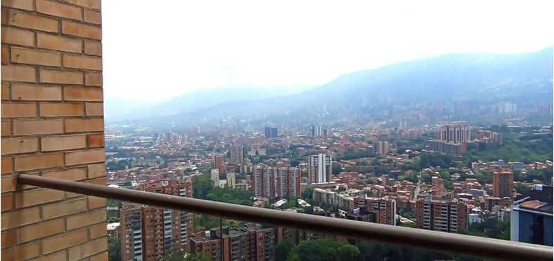 Apartamento en Venta en Envigado, La Cuenca-0