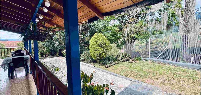Casa en Venta en Envigado, Alto de Misael-2