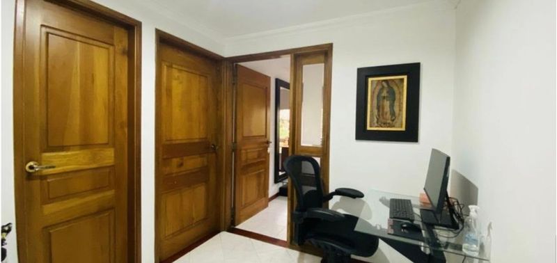 Apartamento en Venta en Envigado, Jardines-3