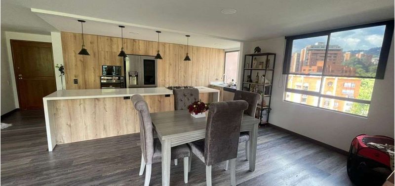 Apartamento en Venta en Medellín, El Tesoro-0