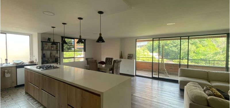 Apartamento en Venta en Medellín, El Tesoro-2