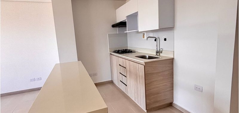 Apartamento en Venta en Sabaneta, Loma De San Jose-1