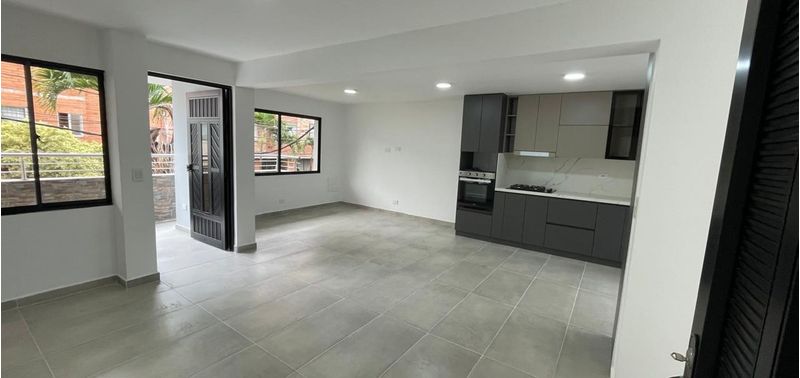 Apartamento en Venta en Medellín, Belén-0