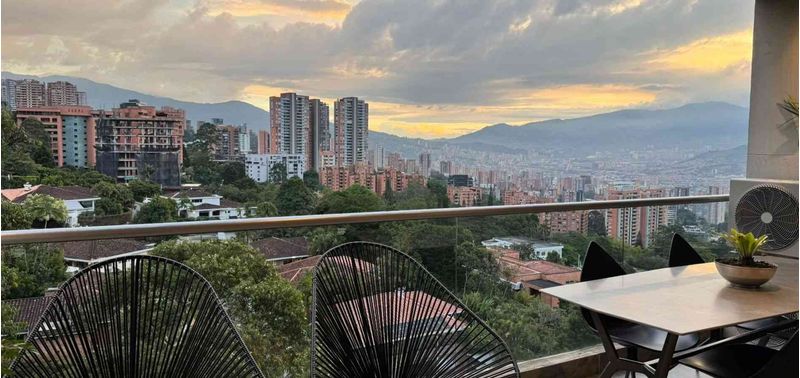 Apartamento en Venta en Medellín, Altos del Poblado