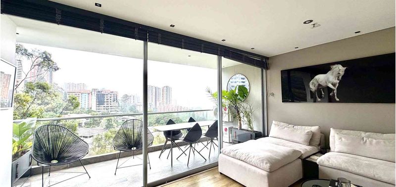 Apartamento en Venta en Medellín, Altos del Poblado-5