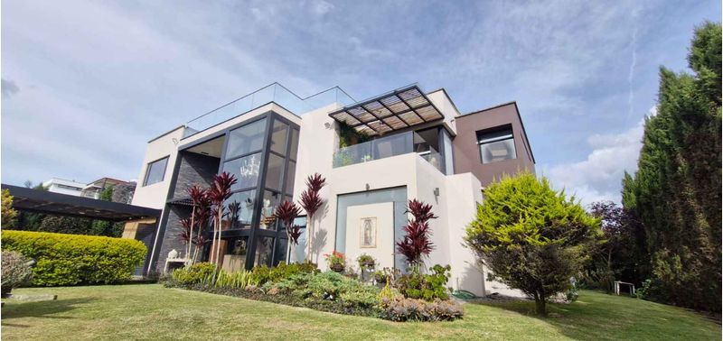 Casa en Venta en Envigado, Las Palmas