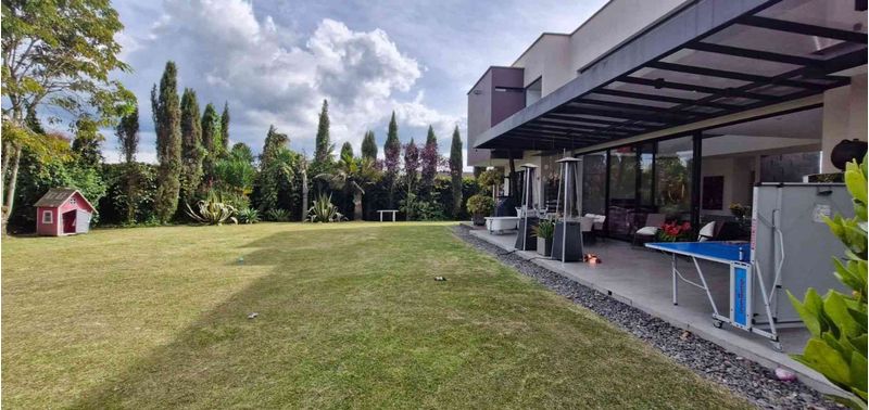 Casa en Venta en Envigado, Las Palmas-11