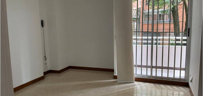 Apartamento en Venta en Medellín, Laureles-5