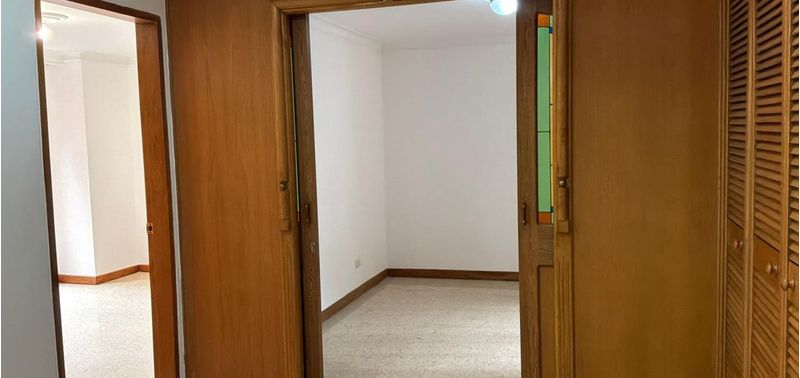 Apartamento en Venta en Medellín, Laureles-16