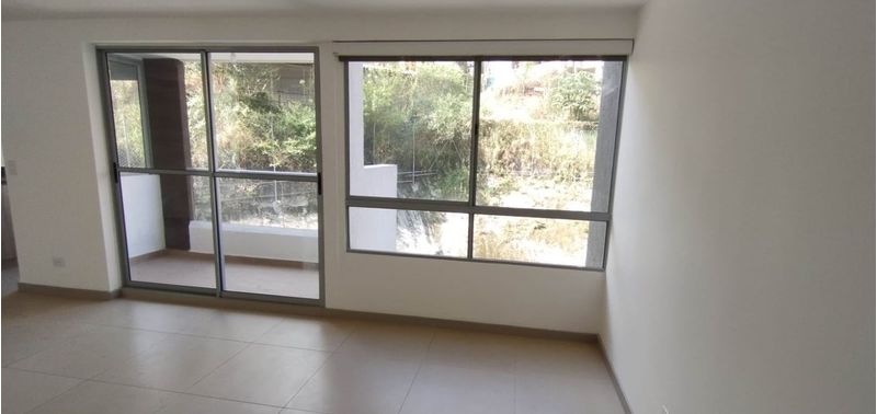 Apartamento en Venta en Envigado, La Cuenca-0