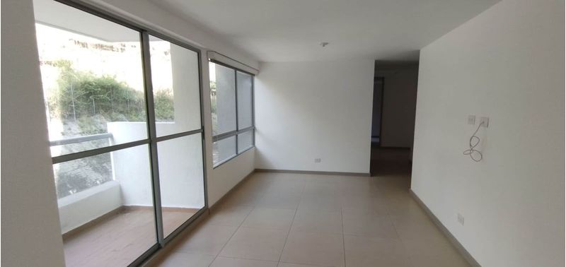 Apartamento en Venta en Envigado, La Cuenca-1