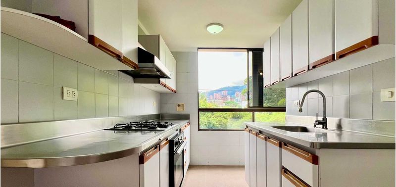 Apartamento en Venta en Medellín, El Poblado-5