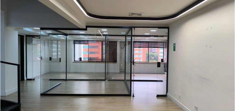 Oficina en Venta en Medellín, El Poblado-1