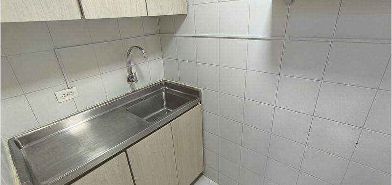 Oficina en Venta en Medellín, El Poblado-8