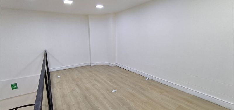 Oficina en Venta en Medellín, El Poblado-13