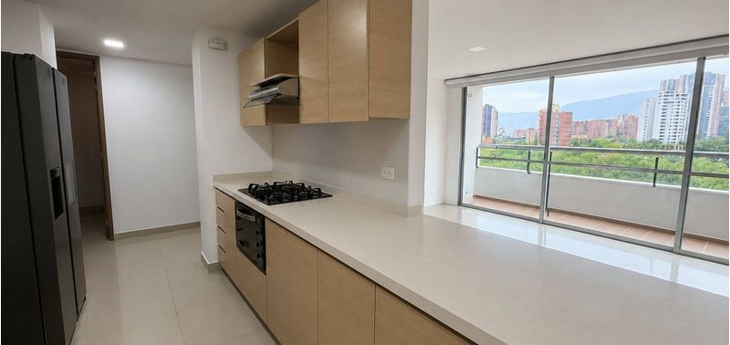 Apartamento en Venta en Sabaneta, Tres Esquinas-0
