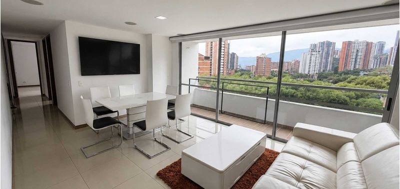 Apartamento en Venta en Sabaneta, Tres Esquinas-1