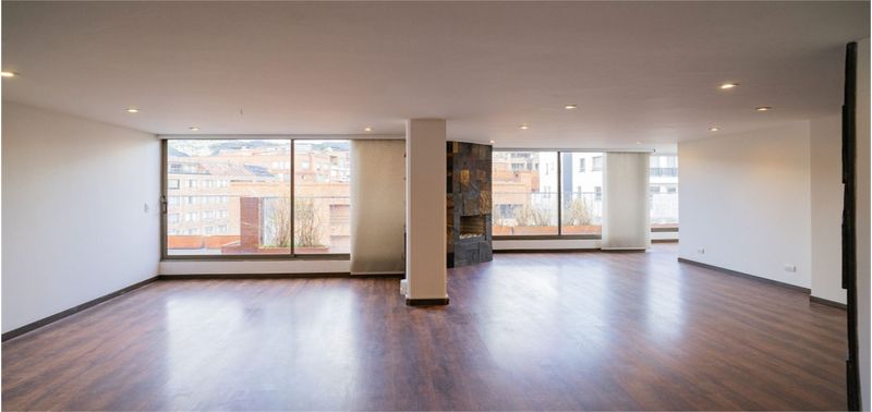 Apartamento en Venta en Bogotá, D.C., San Patricio-Usaquén-2