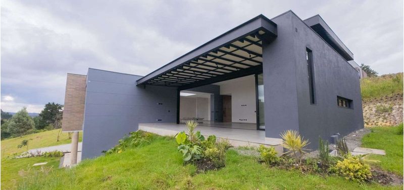 Casa en Venta en Envigado, Loma Del Escobero-1