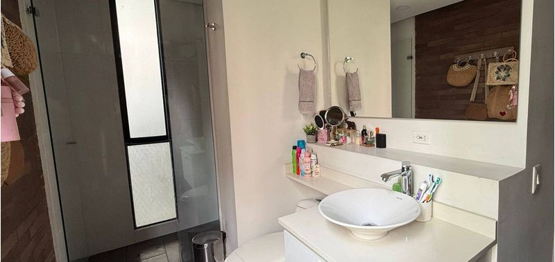 Apartamento en Venta en Medellín, Laureles-4