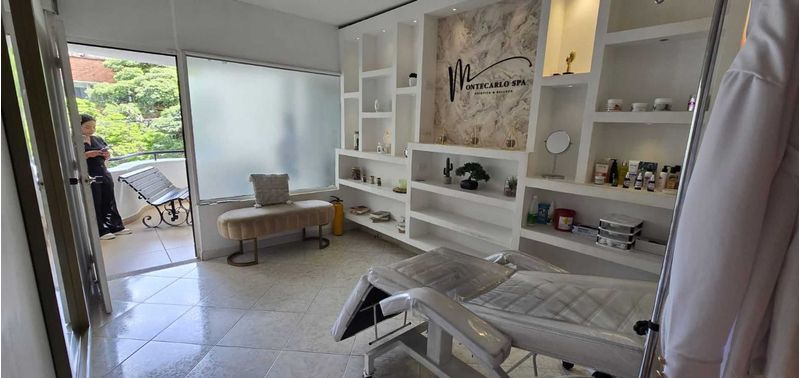 Local en Venta en Medellín, El Poblado-0