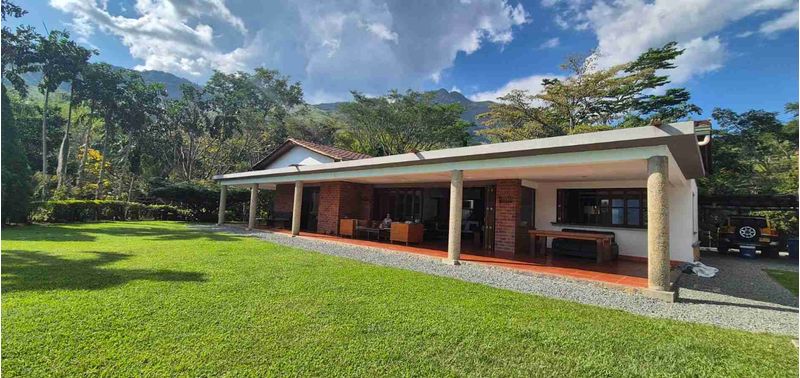 Casa en Venta en Titiribí, Titiribí-0