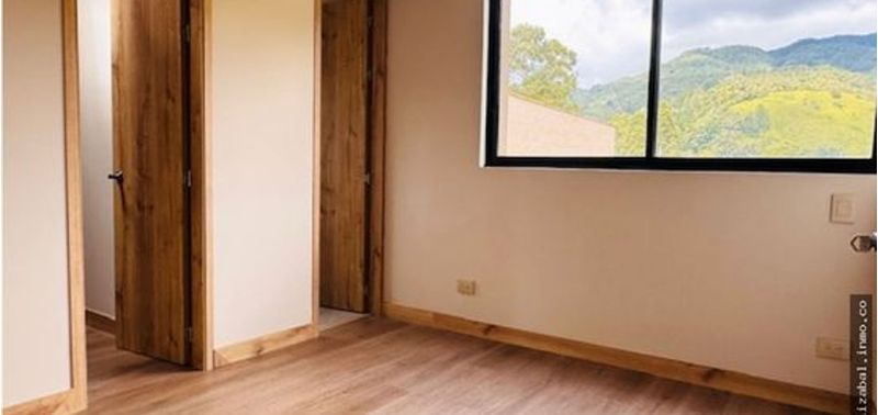 Casa en Venta en Retiro, Área urbana-7