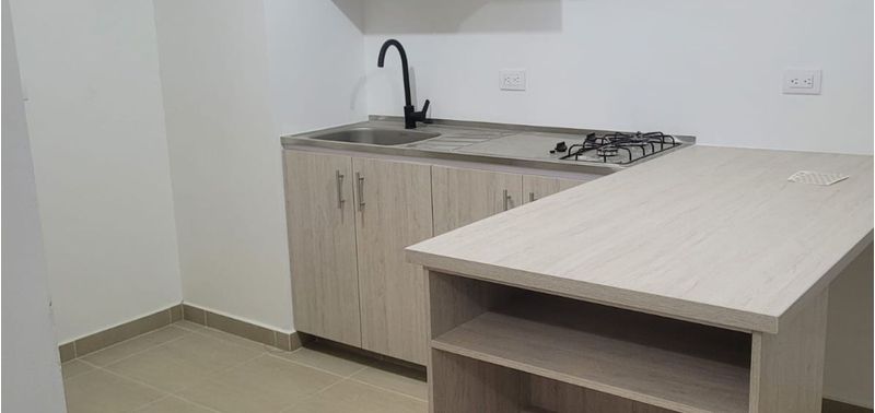 Apartamento en Venta en Bogotá, D.C., Prados del Country-2