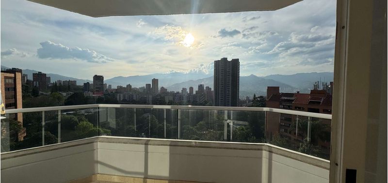 Apartamento en Venta en Medellín, El Tesoro
