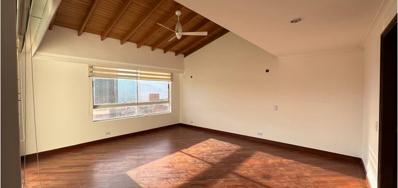 Apartamento en Venta en Medellín, El Tesoro-0