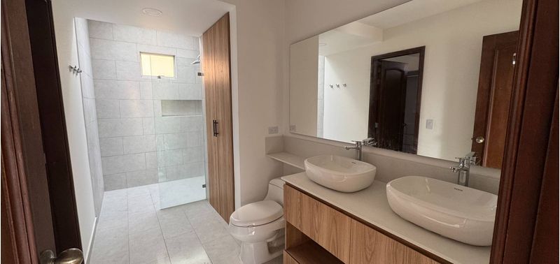 Apartamento en Venta en Medellín, El Tesoro-1
