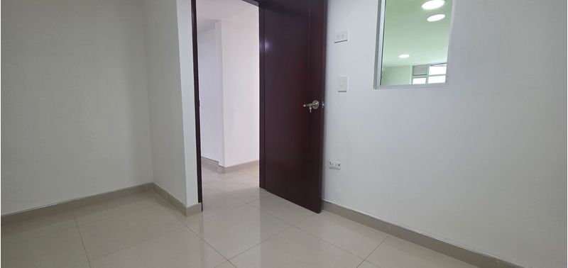 Casa en Venta en Bogotá, D.C., Compartir-2
