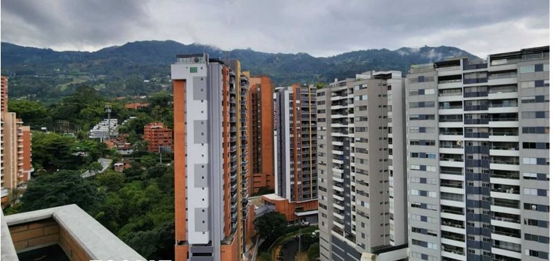 Apartamento en Venta en Envigado, Cumbres-2