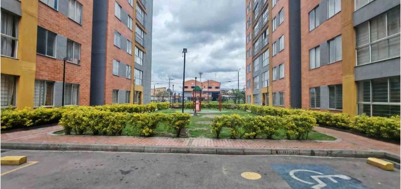 Apartamento en Venta en Bogotá, D.C., Nueva Castilla-11