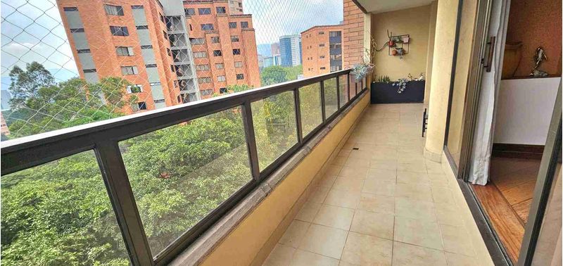 Apartamento en Venta en Medellín, El Poblado-11