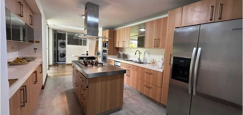 Casa en Venta en Medellín, El Poblado-5