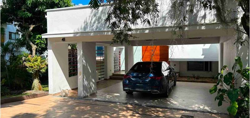 Casa en Venta en Medellín, El Poblado-13