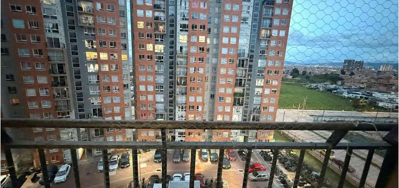 Apartamento en Venta en Bogotá, D.C., Islandia-3