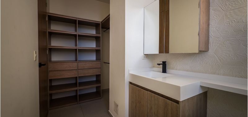 Apartamento en Venta en Medellín, El Poblado-16