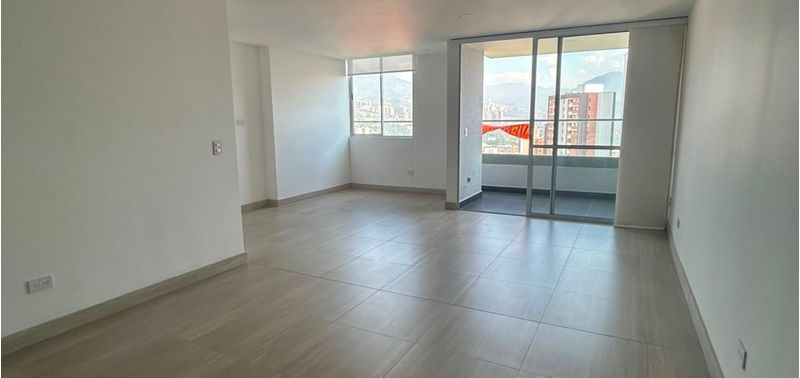 Apartamento en Venta en Sabaneta, Las Lomitas-3