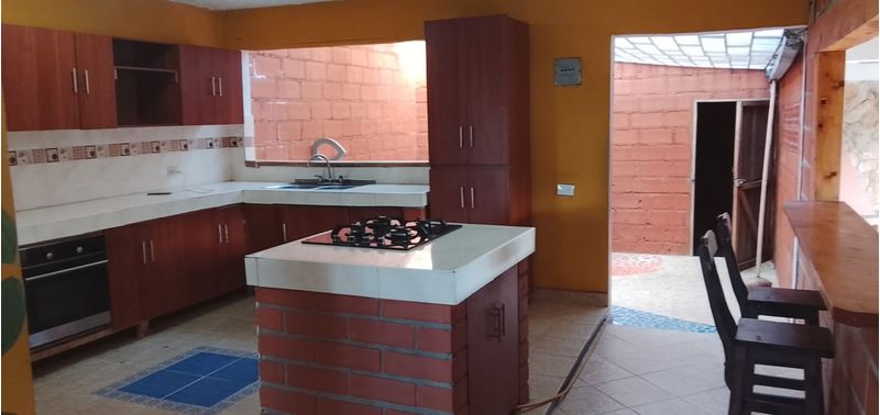 Casa en Venta en Medellín, Santa Elena-2