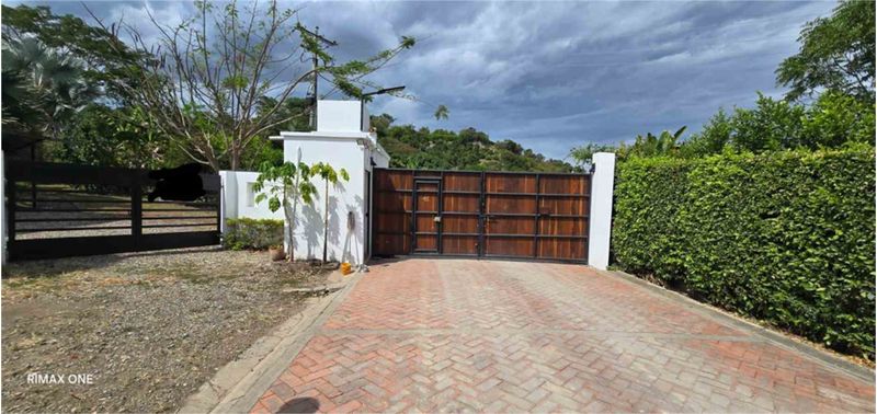 Casa en Venta en La Mesa, La Mesa VIA SAN JAVIER-8
