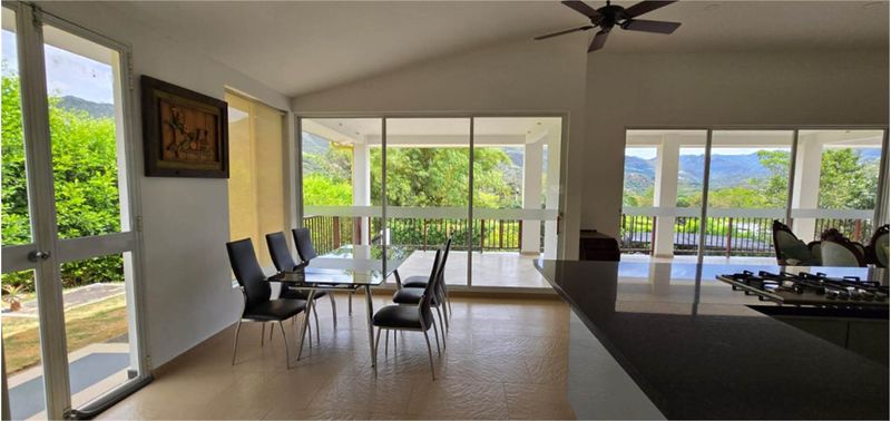 Casa en Venta en La Mesa, La Mesa VIA SAN JAVIER-11